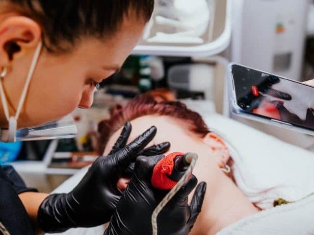 Микроблейдинг бровей фото до и после